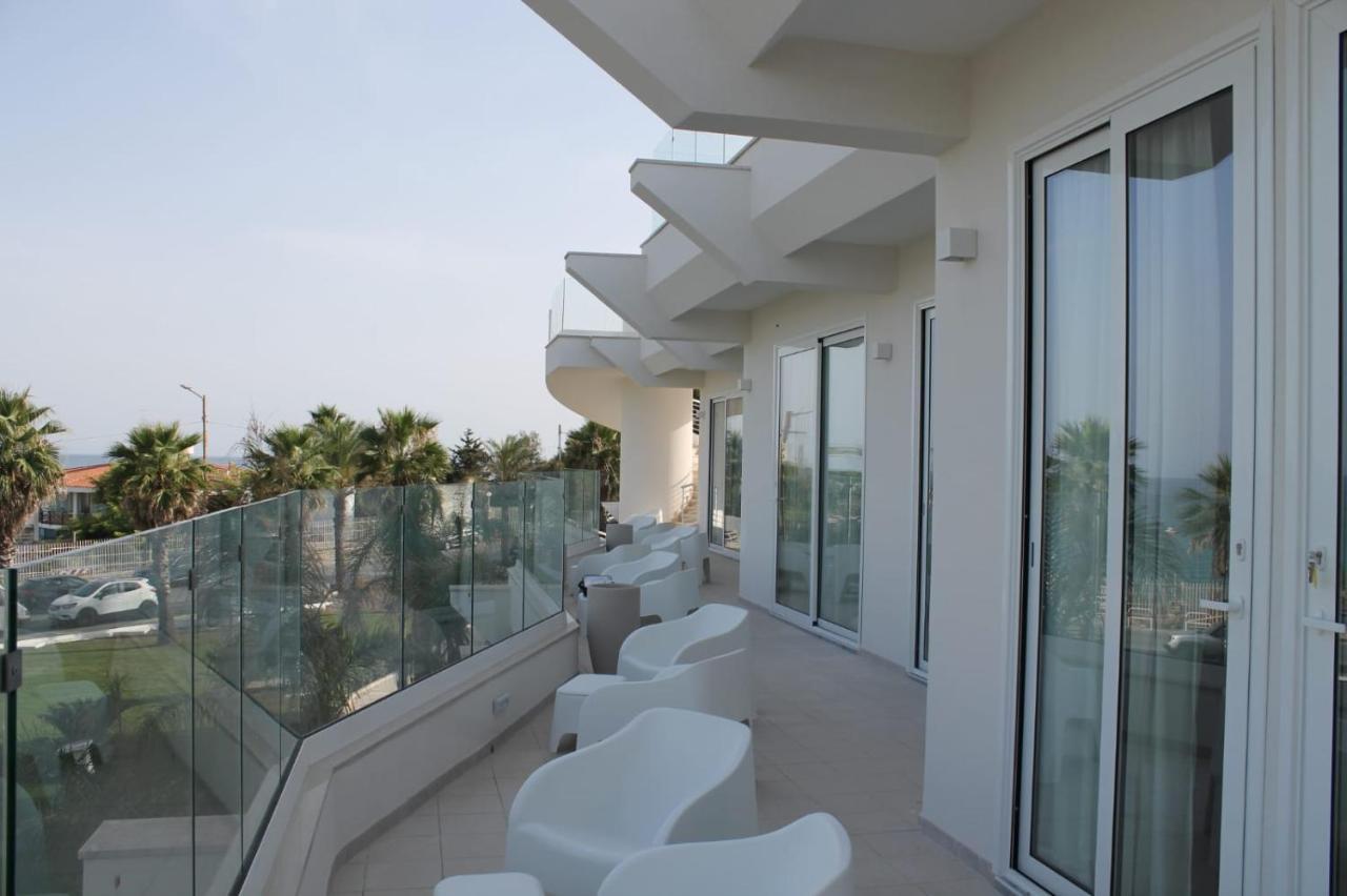 Jonium Hotel - Amazing Sea View And Swimming Pool 普尔萨诺 外观 照片