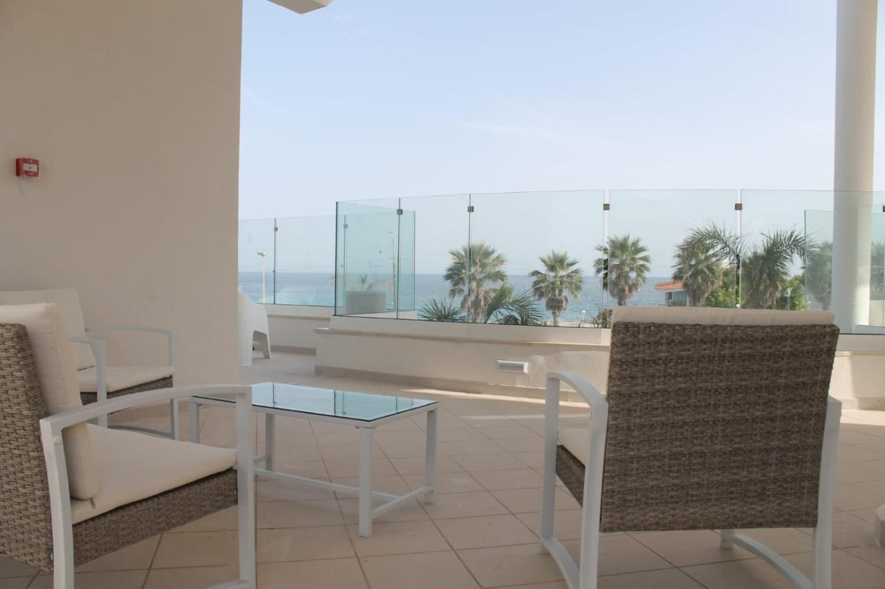 Jonium Hotel - Amazing Sea View And Swimming Pool 普尔萨诺 外观 照片