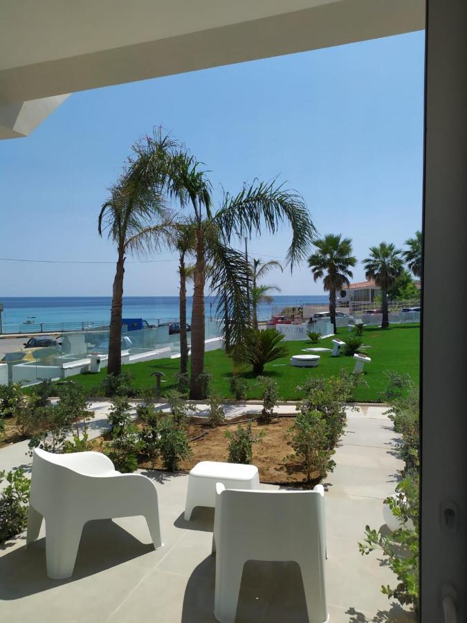 Jonium Hotel - Amazing Sea View And Swimming Pool 普尔萨诺 外观 照片