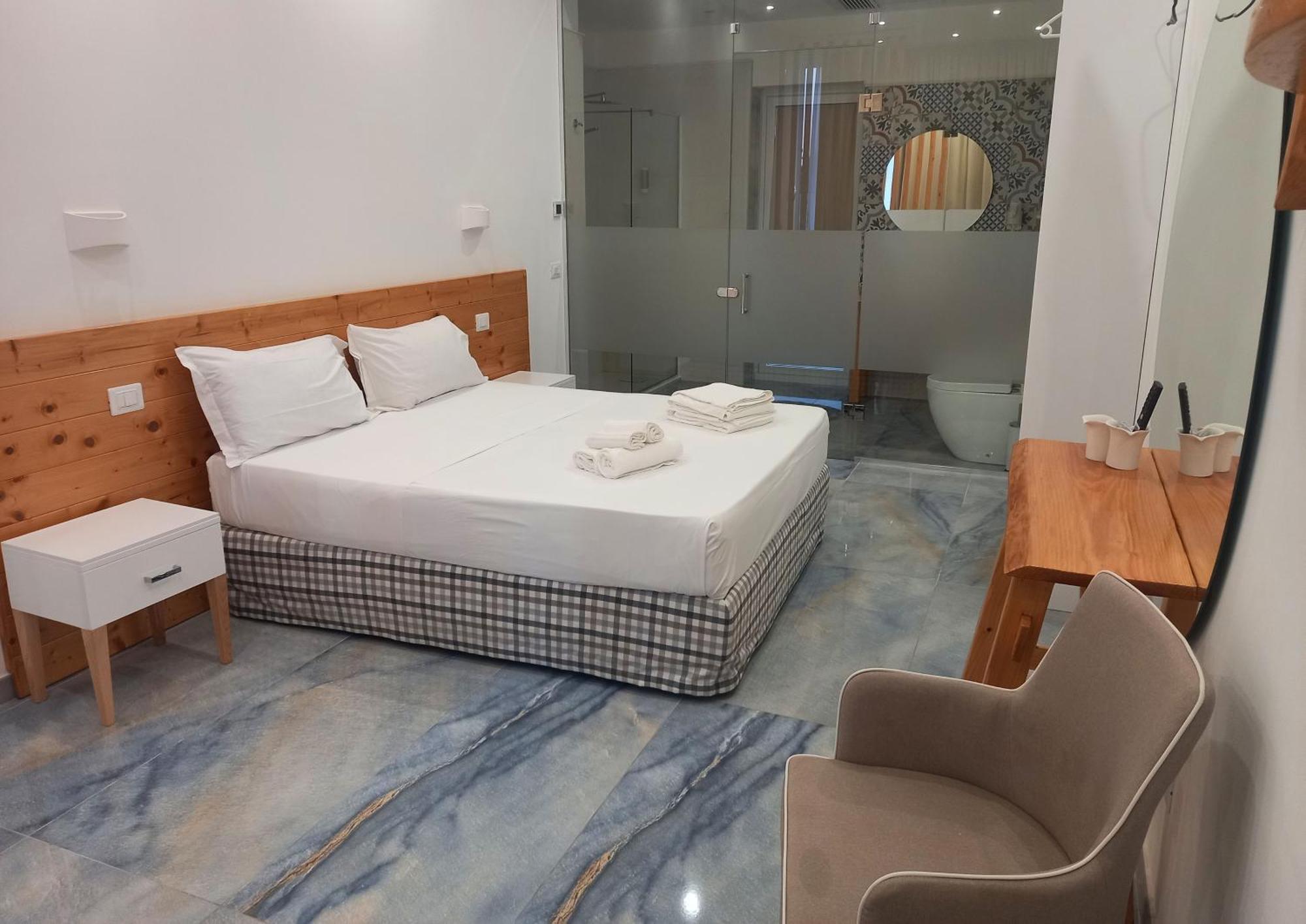 Jonium Hotel - Amazing Sea View And Swimming Pool 普尔萨诺 外观 照片